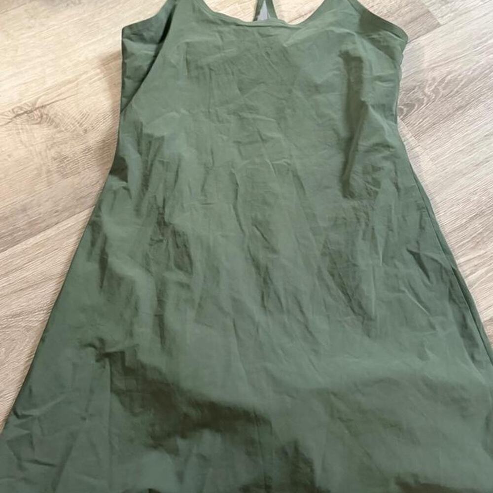 Green outdoor size m voices